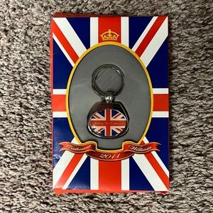Key Chain-Commemorating the Royal Engagement & Marriage of William and Katherine